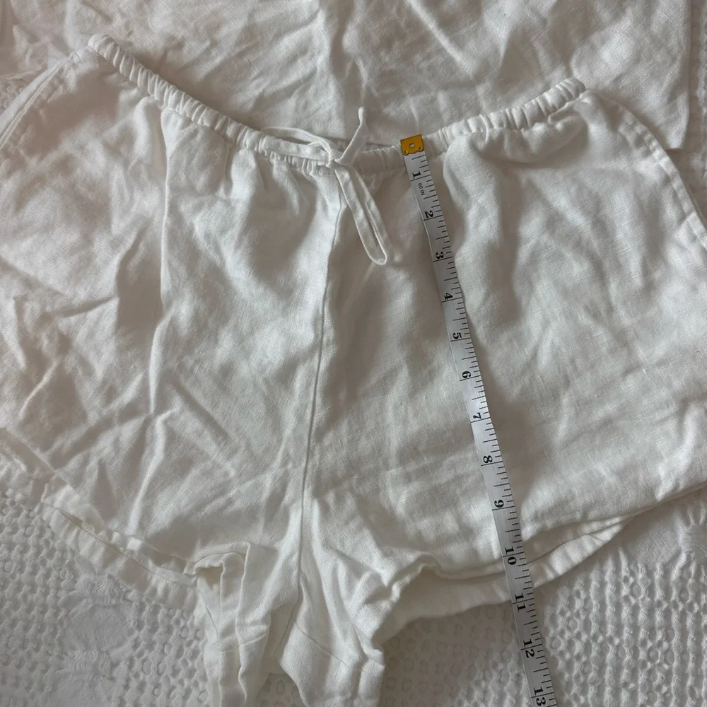 Reformation Linen Set - Picture 5 of 10
